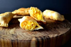 Easy Mac and Cheese Empanadas | Delish D'Lites