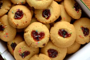 Mantecaditos (Puerto Rican Guava Thumbprint Cookies)