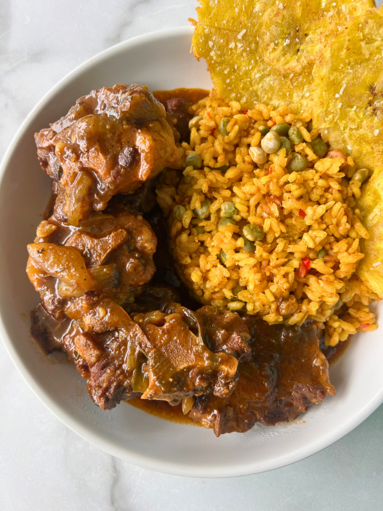 Rabo Guisado (Puerto Rican Stewed Oxtail)